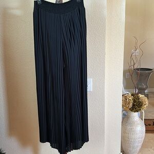 Bar 111 pleated wide leg pants